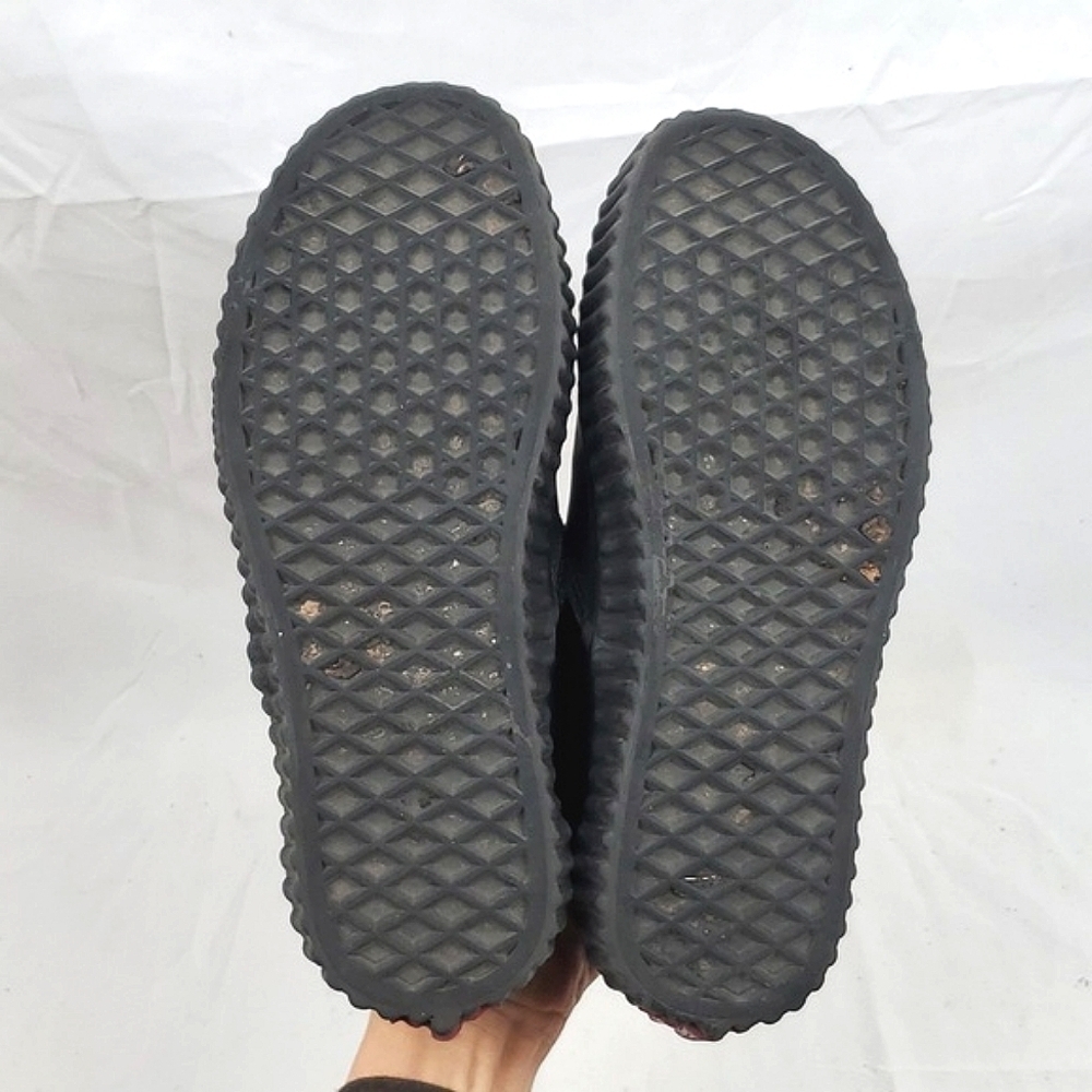 Vans Marvel Black Widow Classic‎ Slip On Sneaker - Picture 6 of 8